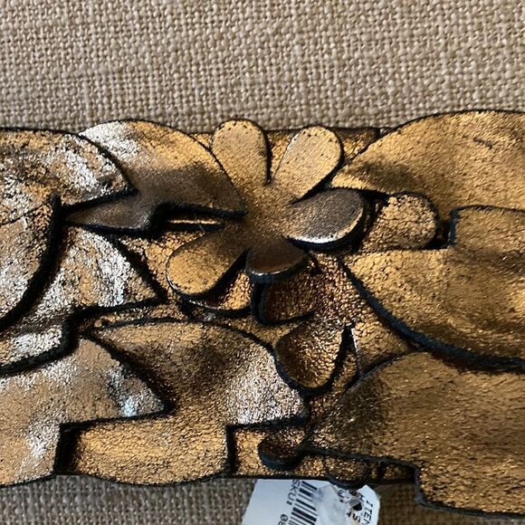 Hoss NWT Leather Belt Bronze Floral Avedon. Size Large - Picture 3 of 8